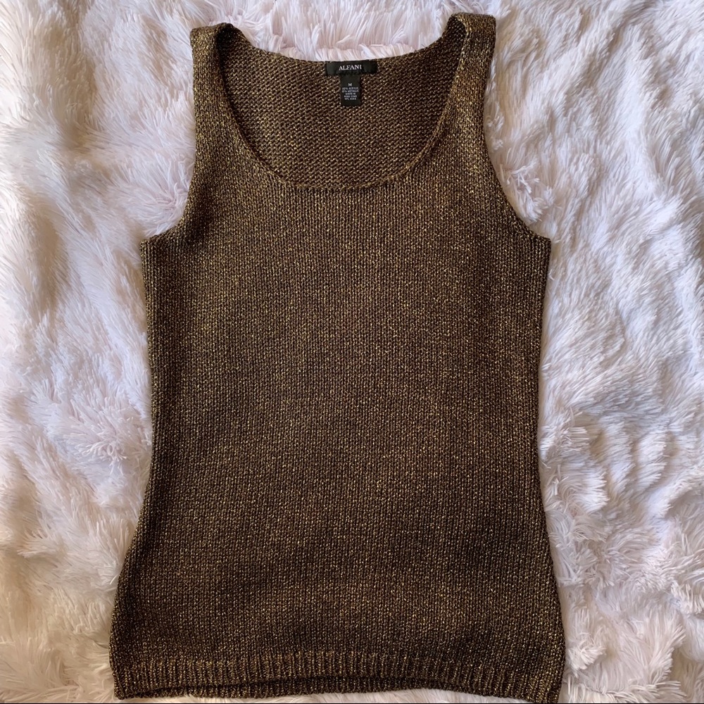 ⭐️ALFANI sleeveless knittrd top black gold